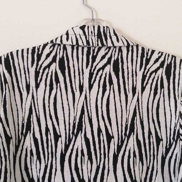 NWT, TONI MORGAN , black/white ladies knit blazer/jacket ,size small - Picture 9 of 16